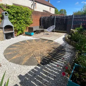 https://cosy-bungalow-with-free-parking-close-to-airport.edinburghhotelsuk.org