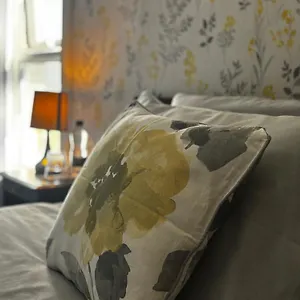 Kayumba Ltd Bed & Breakfast