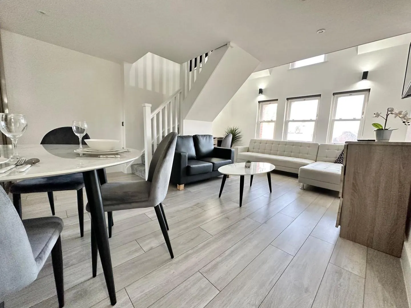 Luxury Duplex City Centre Apartment Leeds