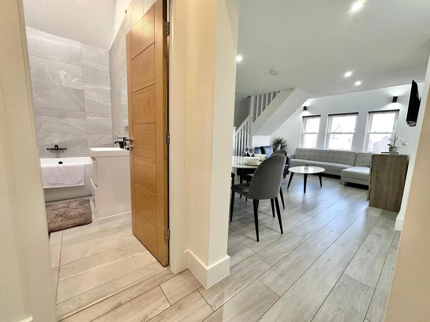 Luxury Duplex City Centre Apartment Leeds  United Kingdom